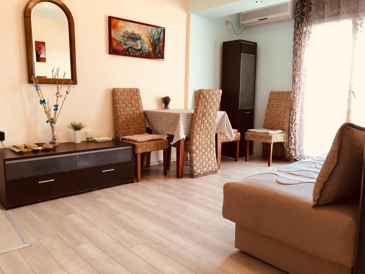 Apartments Aleksandar Petrovac Rum bild